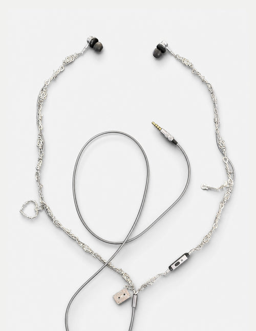 STEEL HEARTS earphones